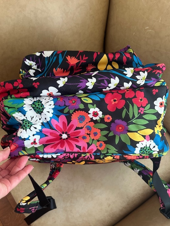 Vera Bradley Essential Large Canvas Backpack Hilo Meadow Floral Lightweight NWOT main image 8
